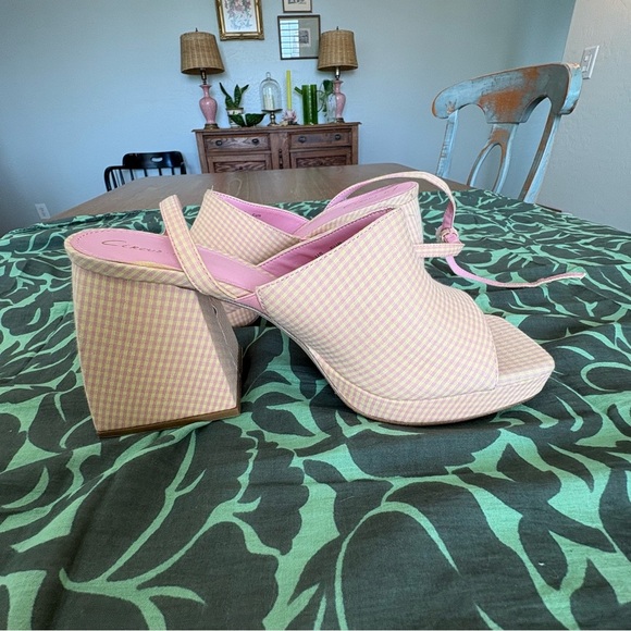 Sam Edelman Gingham Pink Yellow Block Heel Mules with Criss Cross Strap Detail - Picture 2 of 10